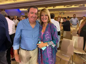 102566a7-cfd7-45d3-a5f0-9512221b9000