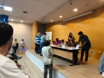 Recogida de ADN por la Asociación Bebés Robados de Huelva.