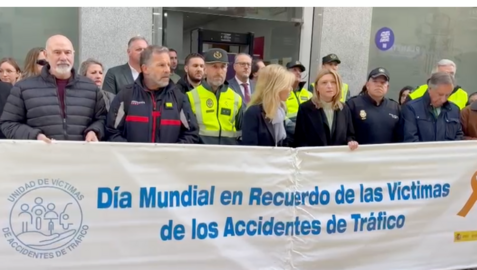 Minuto de silencio por el fallecimiento de personas en accidentes de tráfico.