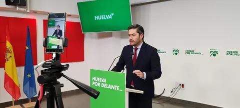 Fran Baluffo en rueda de prensa