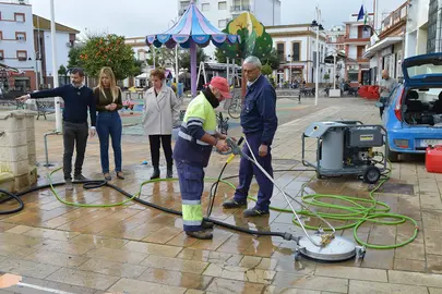 Nueva m&aacute;quina limpiadora.