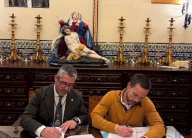 &Aacute;nsares y la Hermandad de Pasi&oacute;n renuevan su alianza solidaria con las &lsquo;Becas Se&ntilde;or de Pasi&oacute;n&rsquo;