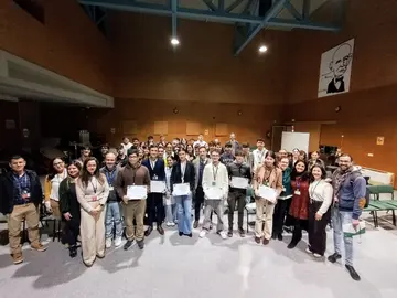 El IES Do&ntilde;ana y el IES Alto Conquero ganan la fase provincial del Torneo de Debate Educativo en ingl&eacute;s y franc&eacute;s