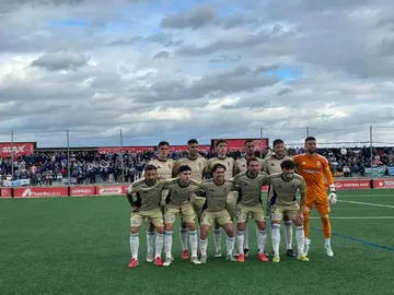 El once del Recre ante el Puente Genil.