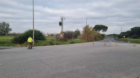 Cerrado temporalmente el acceso por Las Vegas en la entrada sur a Aljaraque por obras de iluminaci&oacute;n