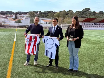 Riotinto y el Recreativo de Huelva reivindican el origen del f&uacute;tbol espa&ntilde;ol en la Cuenca Minera