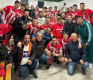 El Trigueros celebrando su victoria sobre el Ayamonte.