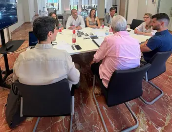 Reuni&oacute;n de VOX con los impulsores del aeropuerto.