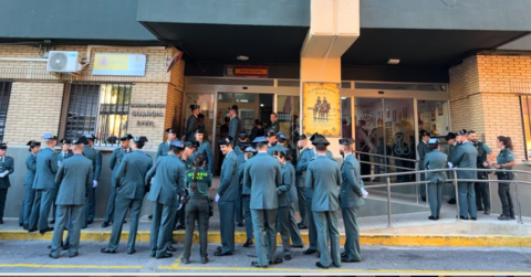 Guardias Civiles.
