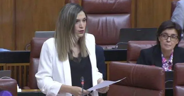 Mar&iacute;a M&aacute;rquez en el Parlamento