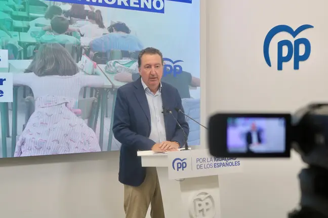 Manuel Andrés González.