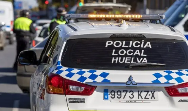 Polic&iacute;a local de Huelva.