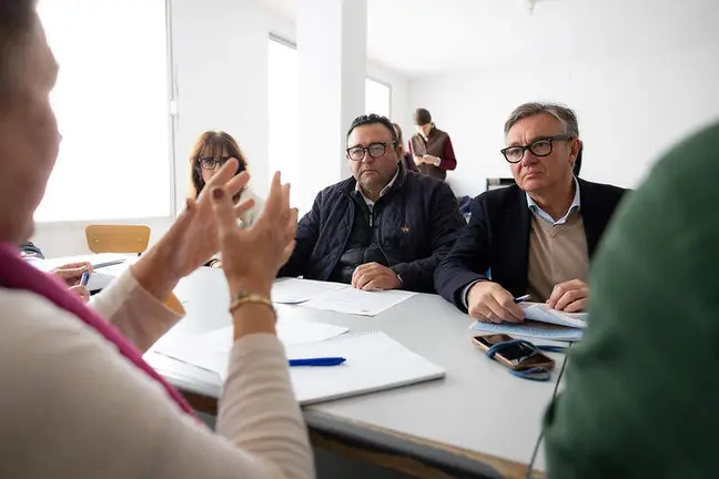 Reuni&oacute;n de Vox con la Asociaci&oacute;n de propietarios.