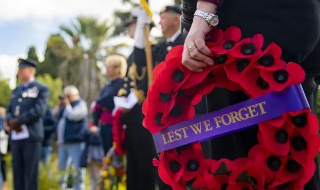 Homenaje a los ca&iacute;dos brit&aacute;nicos