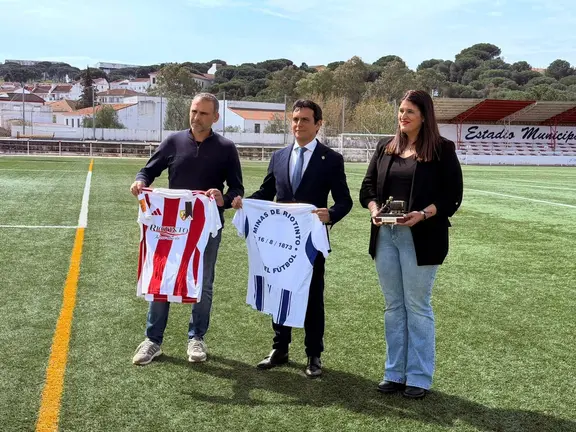 Riotinto y el Recreativo de Huelva reivindican el origen del f&uacute;tbol espa&ntilde;ol en la Cuenca Minera