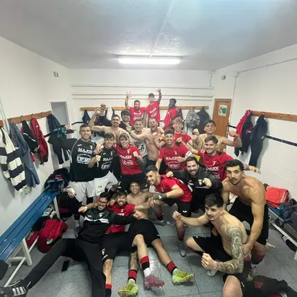 El vestuario del Ayamonte CF tras vencer al CD Pinz&oacute;n.