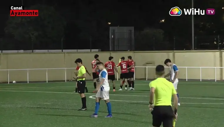 Los juveniles del Ayamonte CF celebrando uno de sus goles