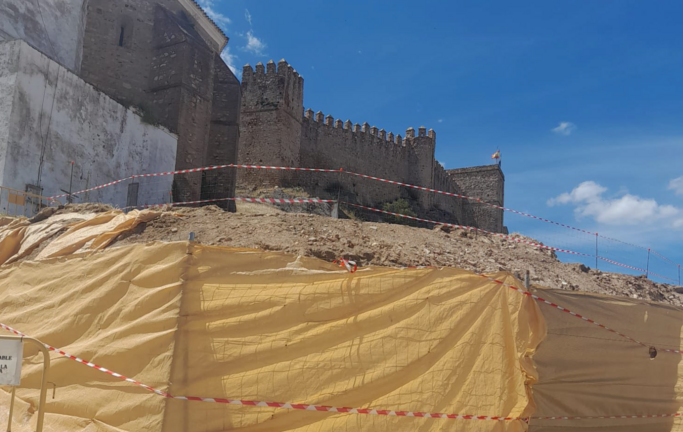 Castillo Santa Olalla del Cala.