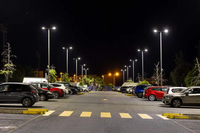 Parking del Hospital Juan Ram&oacute;n Jim&eacute;nez.