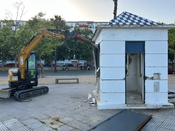 Derribo Kioskos