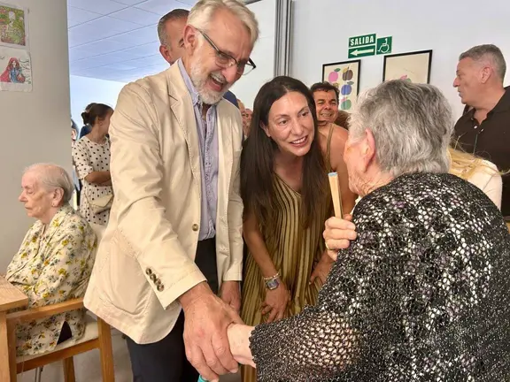 Inauguracion centro de d&iacute;a Bonares