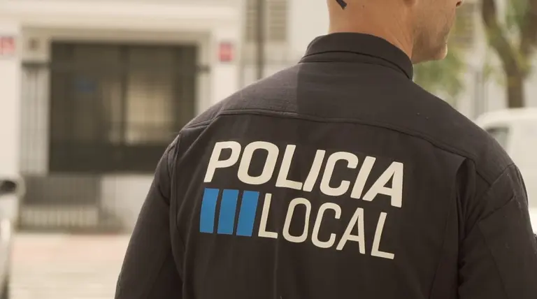 Polic&iacute;a local de La Palma del Condado.