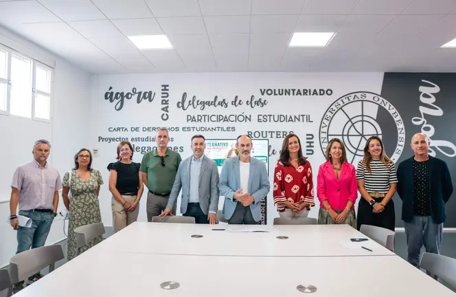 La UHU abre una nueva edici&oacute;n de su programa que une a estudiantes y personas mayores