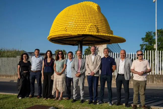 Casco m&aacute;s grande del mundo.