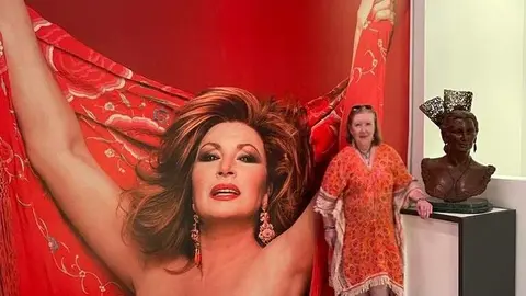 La autora, en el museo de Rocío JUrado.