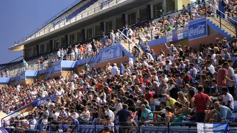 La afici&oacute;n del Recre llenar&aacute; la tribuna.