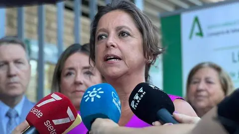 Catalina García, consejera de Salud