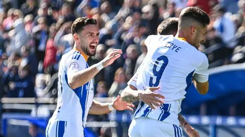 El Recre celebra uno de sus goles al Yeclano