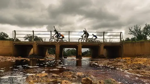 84a40ed1-3928-4d64-84c9-342fc089981b