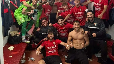 El Ayamonte celebra su victoria en Lepe