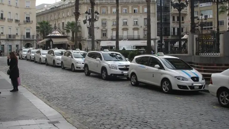 Parada de taxis de la plaza de las Monjas. / D. H.