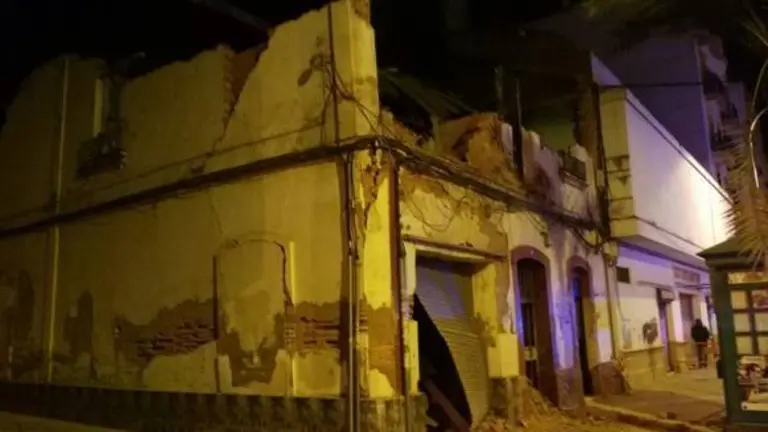 Casa en la que se ha producido el derrumbe. / D. H.