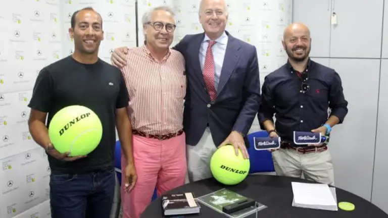 Canterla. Presentación del Torneo de Pádel en el concesionario Ardasa Sur