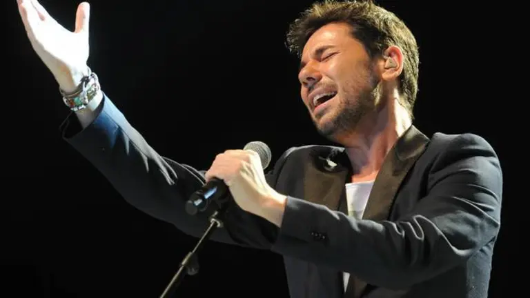 EL CANTANTE MIGUEL POVEDA DURANTE EL CONCIERTO "NUESTRAS CANCIONES CONTRA EL SIDA"
08/06/2012
BARCELONA