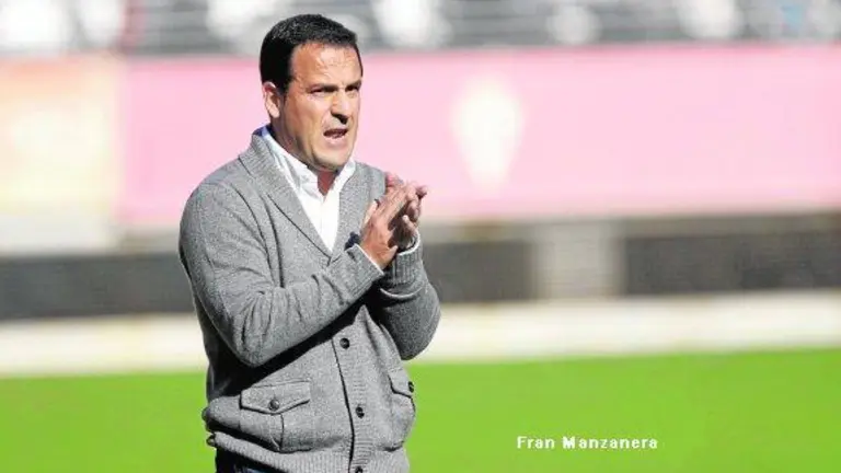 NUEVA CONDOMINA
24 01 2016
2&ordm;DIVISION B, GRUPO IV, TEMP. 15/16
REAL MURCIA LA HOYA LORCA CF
paco garcia
real murcia;murcia;futbol;estadio;nueva condomina;2b;