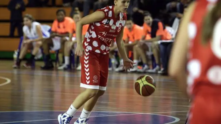 08-02-13 . HUELVA . BALONCESTO FEMENINO CONQUERO BEMBIBRE .
FOTO: ALBERTO DIAZ