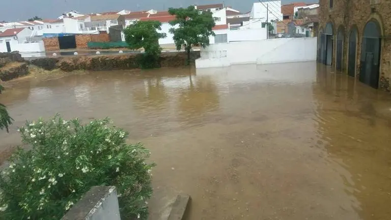  Inundación en la Plaza del Buitrón, Valverde