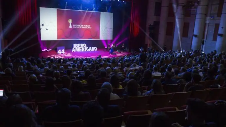 HUELVA, 16/11/18 HUELVA - GALA INAUGURAL 44 EDICION FESTIVAL DE HUELVA CINE IBEROAMERICANO .
Foto: ALBERTO DIAZ / FESTIVAL DE HUELVA CINE IBEROAMERICANO