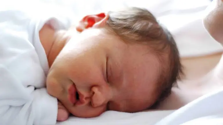 bebé recién nacido