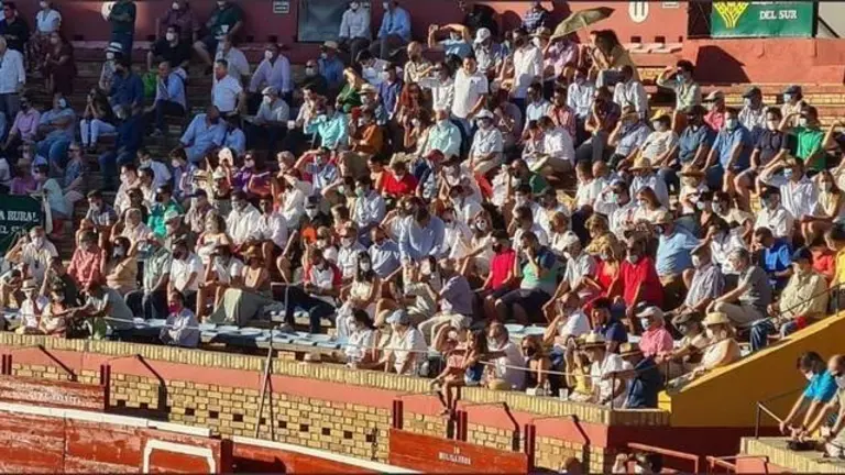 Tendido de La Merced en los festejos taurinos de 2020, de Colombinas
