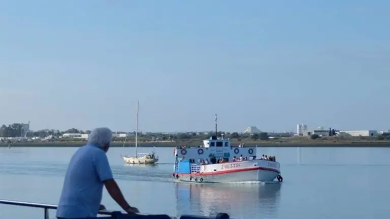 29/10/2019 Cierre de frontera fluvial de Ayamonte (Huelva) con Portugal por el coronavirus
ANDALUC&Iacute;A ESPA&Ntilde;A EUROPA HUELVA POL&Iacute;TICA SOCIEDAD
AYUNTAMIENTO DE AYAMONTE