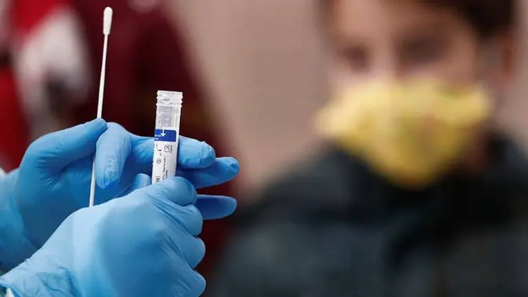 Un test del Covid que marca sus niveles m&aacute;s bajos de contagio y letalidad