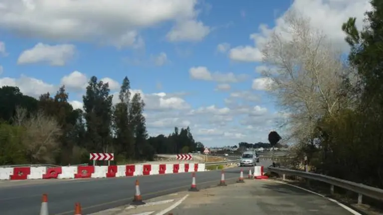 Carretera El Roc&iacute;o Matalasca&ntilde;as