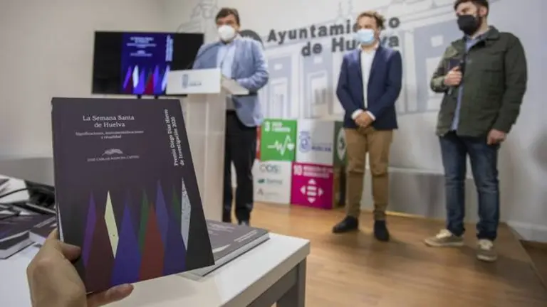 Momento de la presentación del libro