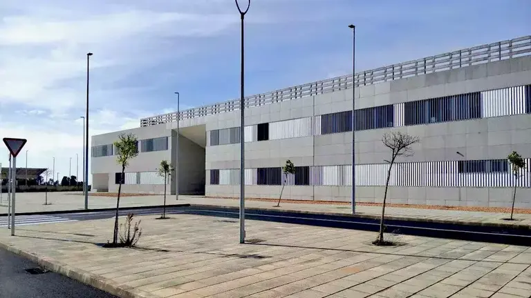 El Chare de Lepe lleva 6 a&ntilde;os esperando conexiones para su apertura