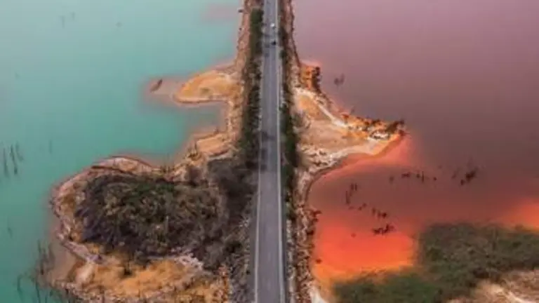  Embalses mineros en Riotinto (Foto: M. V&aacute;zquez)